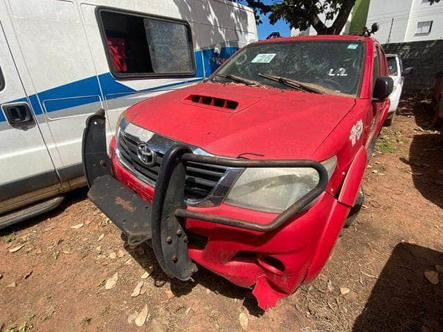 Camionete Toyota Hilux disponível para lances no Leilão SESP